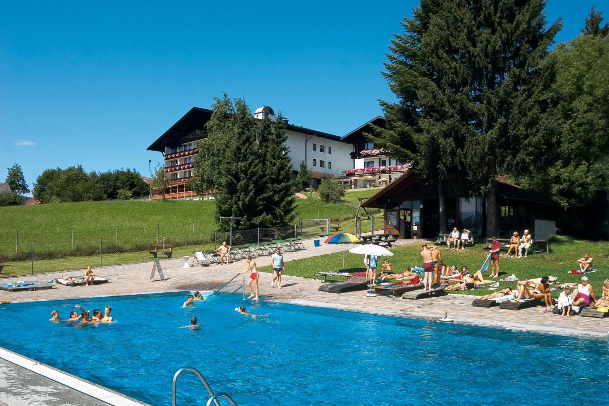 Hotel Lohninger-Schober แซงต์ท กิอร์เกน อิม อัทเทอร์เกา ภายนอก รูปภาพ