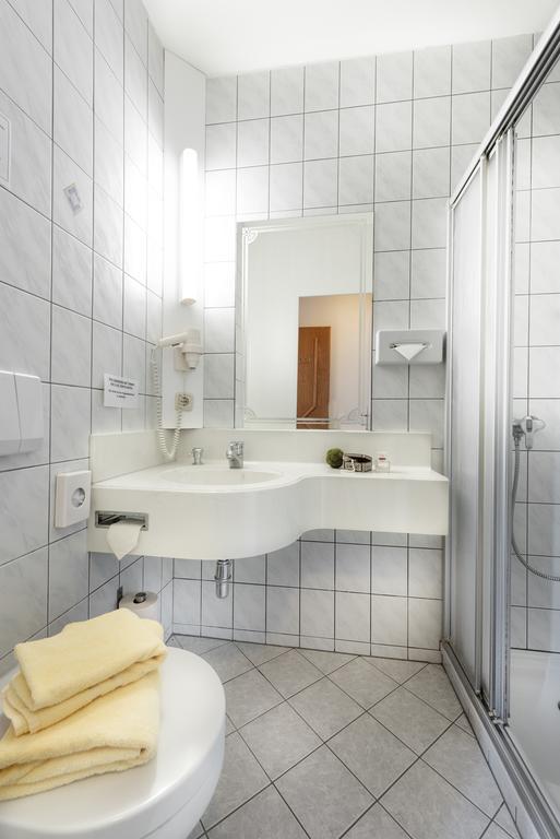 Hotel Lohninger-Schober แซงต์ท กิอร์เกน อิม อัทเทอร์เกา ภายนอก รูปภาพ